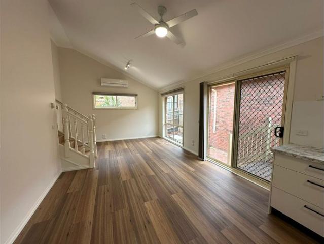 Townhouse for rent in Camerons Creek, Victoria