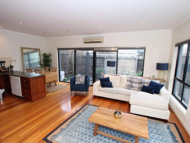 Townhouse for rent in Camerons Creek, Victoria