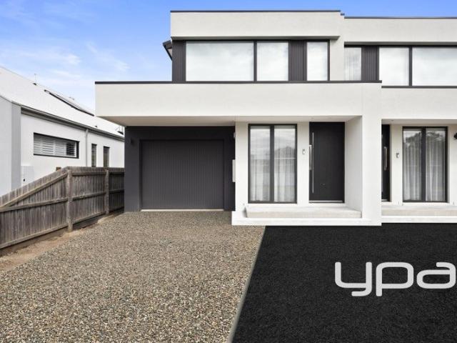 Townhouse for rent in Camerons Creek, Victoria