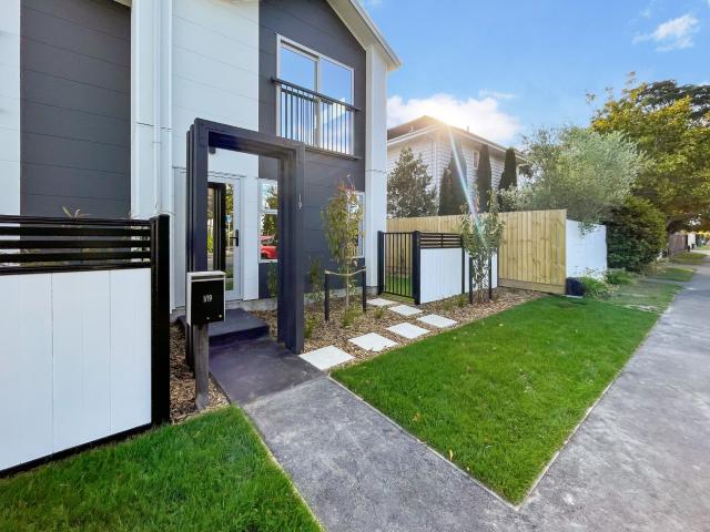 Townhouse for rent in Merivale, Fendalton-Waimari-Harewood Community