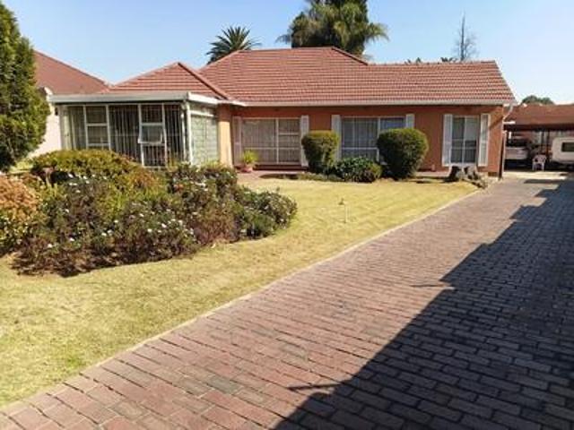 House for sale in Vosloorus, Gauteng