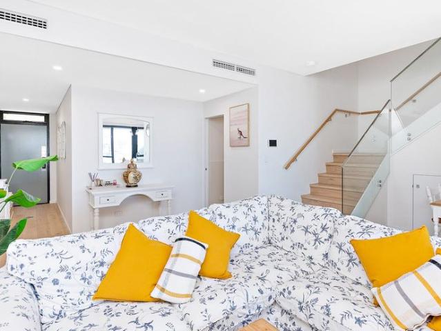 House for rent in North Coogee, Western Australia