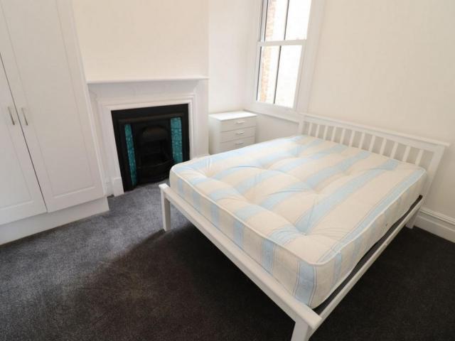 Room for rent in London Borough of Ealing, Greater London
