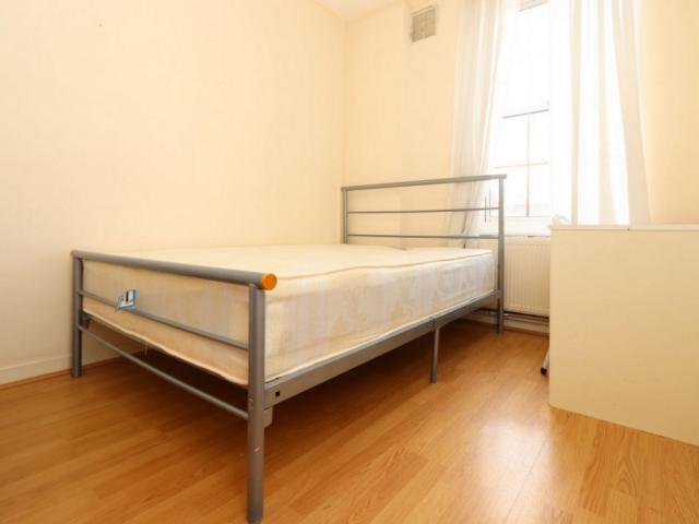 Room for rent in Highbury, Greater London