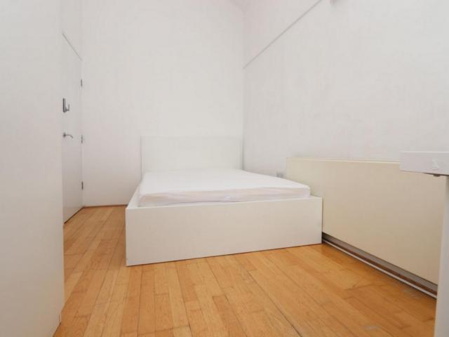Room for rent in East Greenwich, Greater London