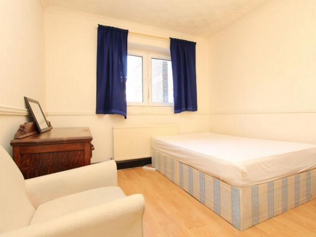 Room for rent in Mile End, Greater London
