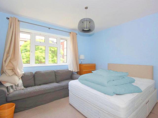 Room for rent in Chelsea, Isle Of Man