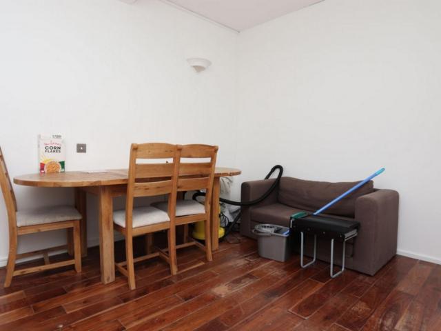 Room for rent in East Greenwich, Greater London