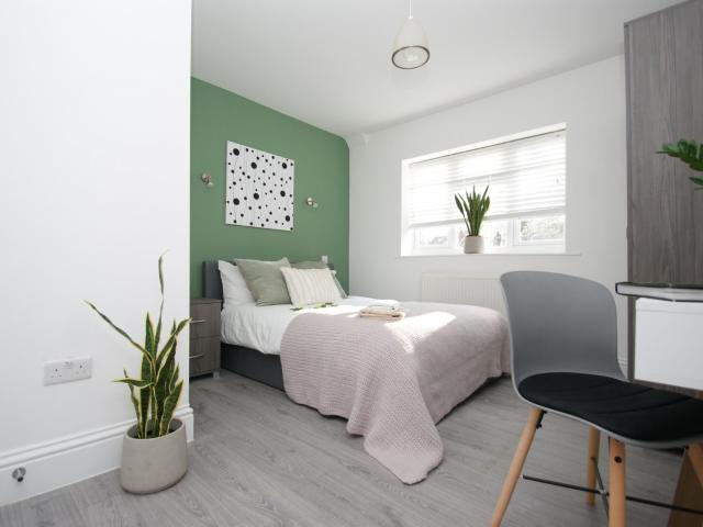 Room for rent in London Borough of Ealing, Greater London