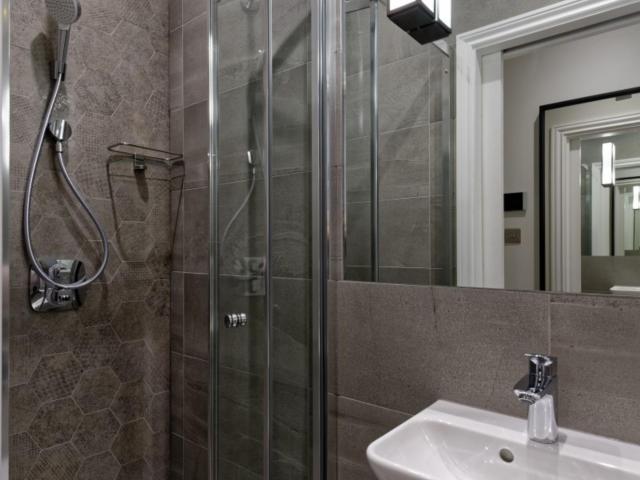 Apartment for rent in Marylebone, Greater London