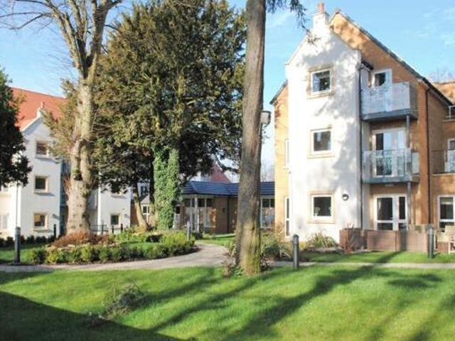 House for sale in Northampton, Northamptonshire