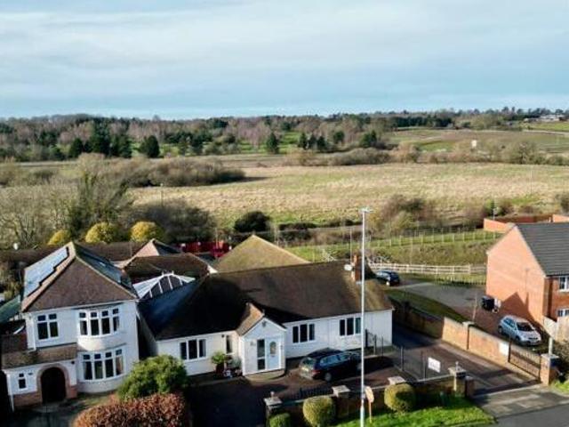 House for sale in Northampton, Northamptonshire