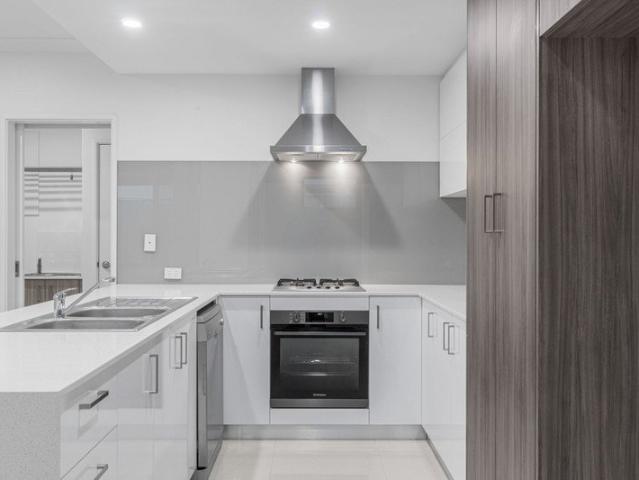 Townhouse for rent in Hamilton Hill, Western Australia