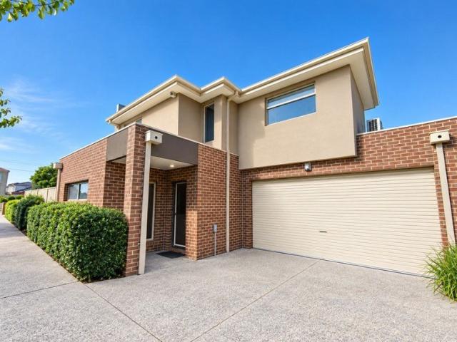 Townhouse for rent in Camerons Creek, Victoria