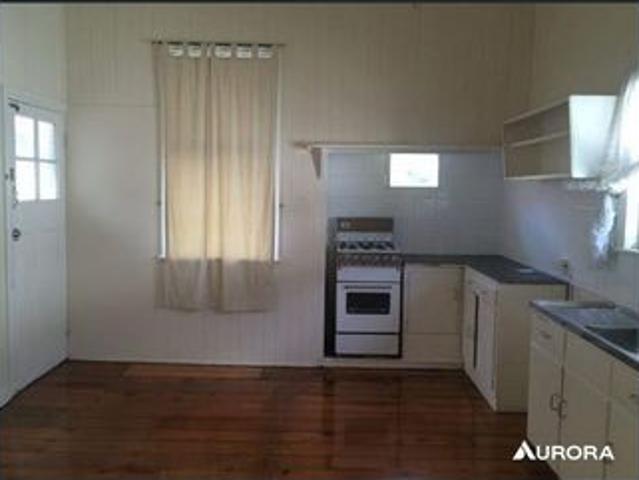 Granny Flat for rent in Albion, Greater Brisbane