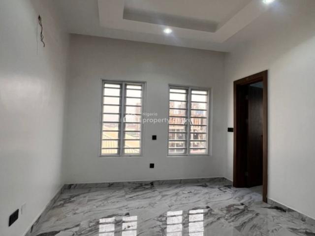 Flat for rent in Eti Osa, Lagos