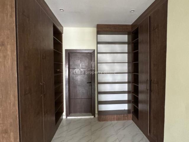 Detached duplex for rent in Eti Osa, Lagos