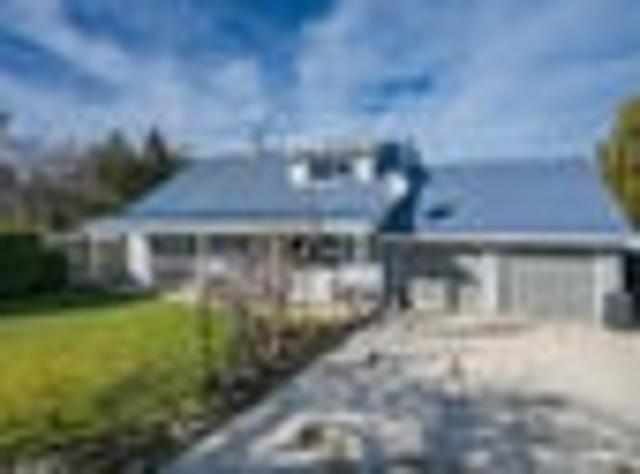 House for sale in Otakou