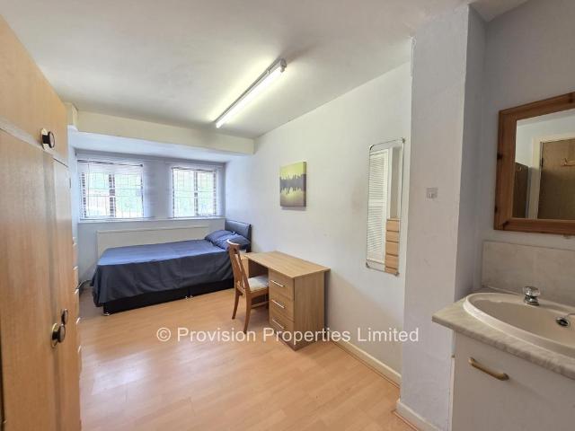 House for rent in Little London, West Yorkshire