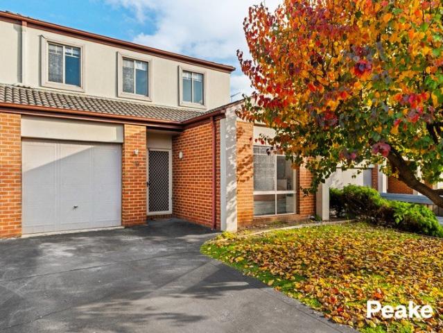 Townhouse for sale in Camerons Creek, Victoria