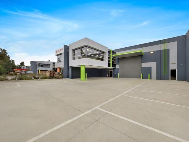 Warehouse for rent in Epping, Melbourne