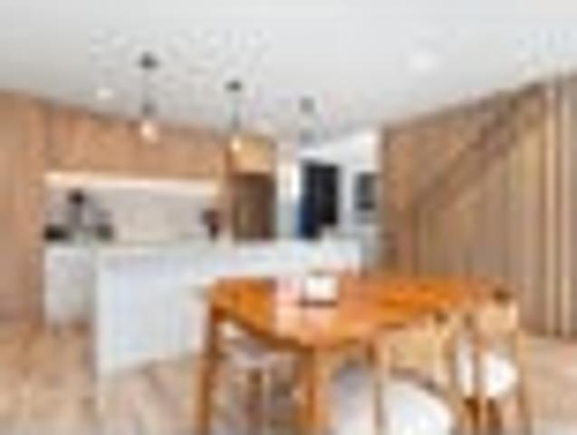 Townhouse for sale in Saint Albans, Canterbury