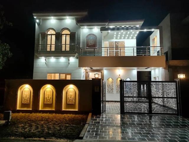 House for sale in Faisalabad, Islamabad Capital Territory