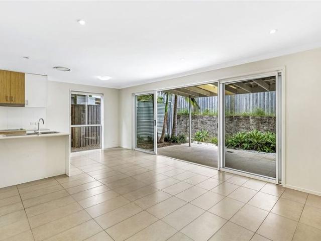 Townhouse for rent in Centrus, Greater Brisbane