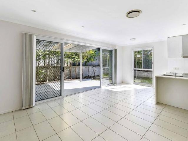 Townhouse for rent in Toombul, Queensland