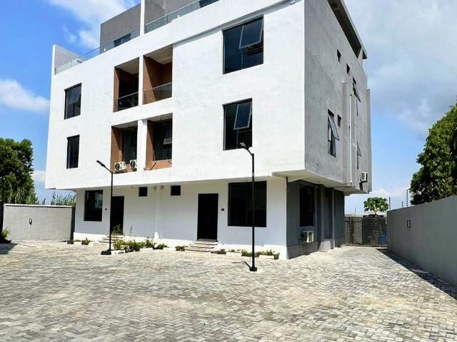 Duplex for sale in Eti Osa, Lagos