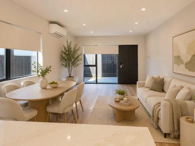 Townhouse for rent in Pakuranga Heights, Howick
