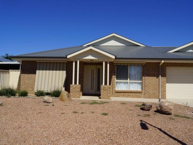 Townhouse for rent in Mooroopna, City of Greater Shepparton