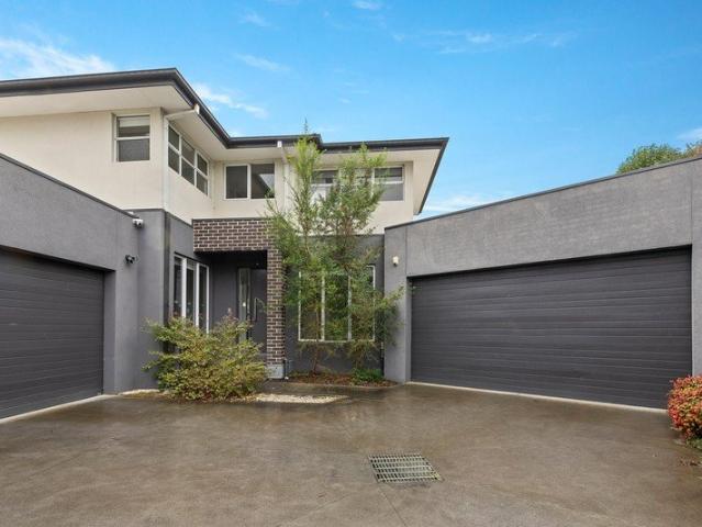 Townhouse for rent in Camerons Creek, Victoria
