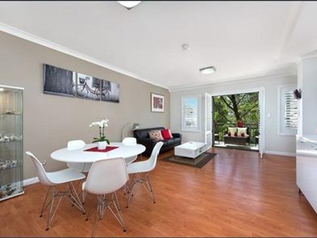 Townhouse for rent in Willoughby, New South Wales