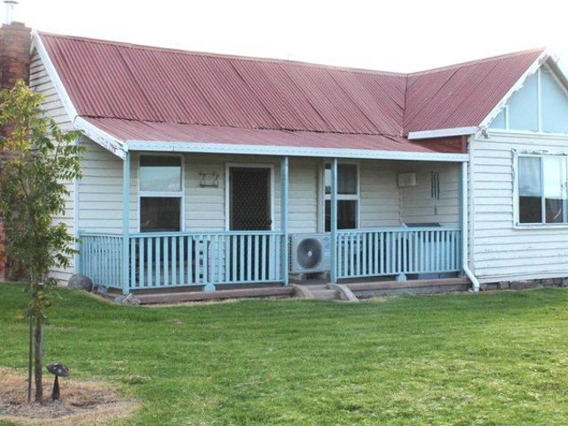 Cottage for sale in Red Range, New South Wales