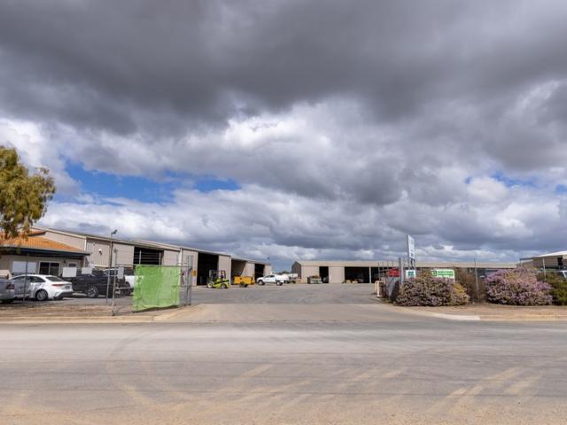 Warehouse for rent in Brinkley, South Australia
