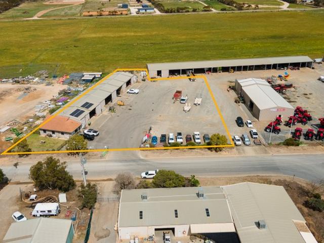 Warehouse for rent in Brinkley, South Australia