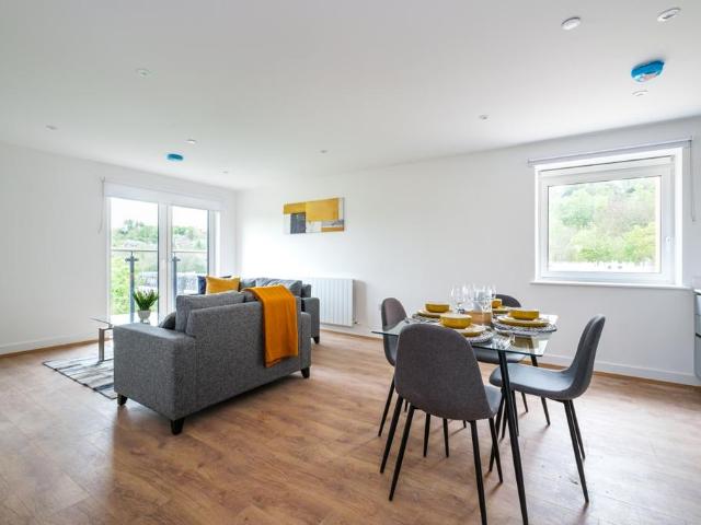 Apartment for rent in Hillview, Surrey