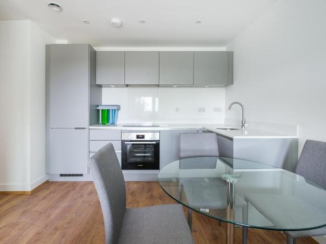 Apartment for rent in Caterham, Tandridge