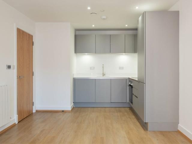 Apartment for rent in Hillview, Surrey