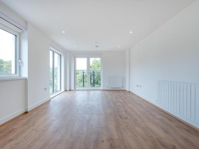 Apartment for rent in Hillview, Surrey