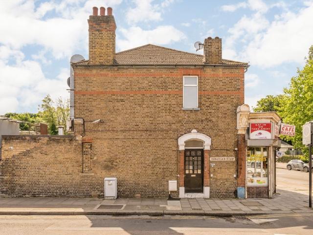 Apartment for rent in Well Hall, Greater London