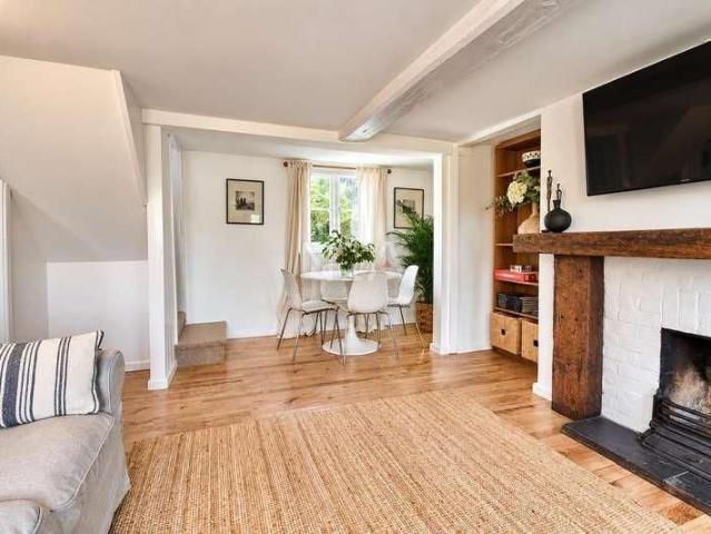 House for rent in Frilsham, Hermitage