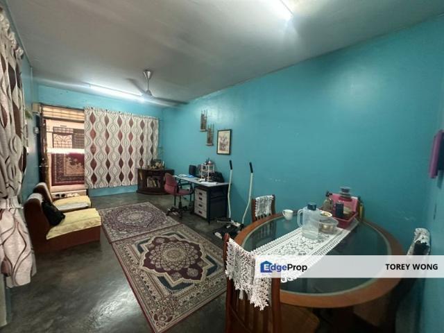 Flat for sale in Petaling, Damansara Damai
