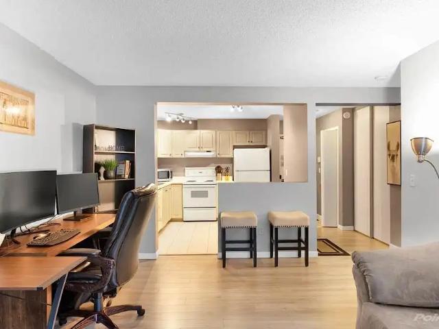 Condo for rent in Patterson, Calgary