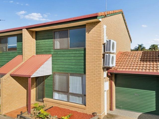Townhouse for sale in Toombul, Queensland
