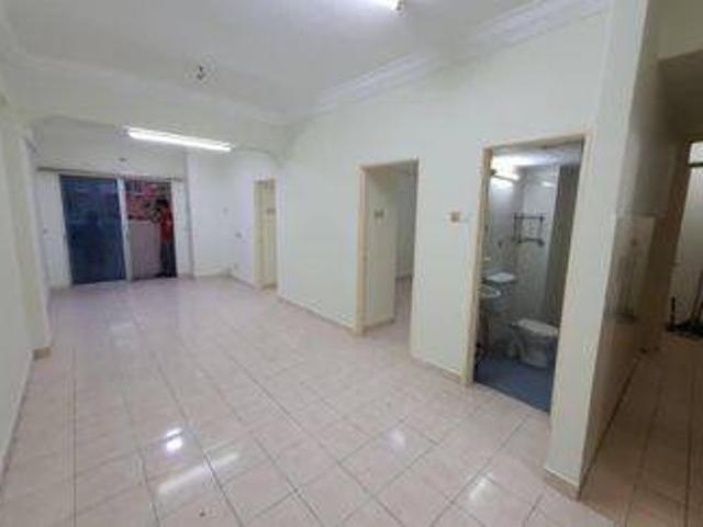 Apartment for sale in Taman Universiti Indah, Majlis Bandaraya Subang Jaya
