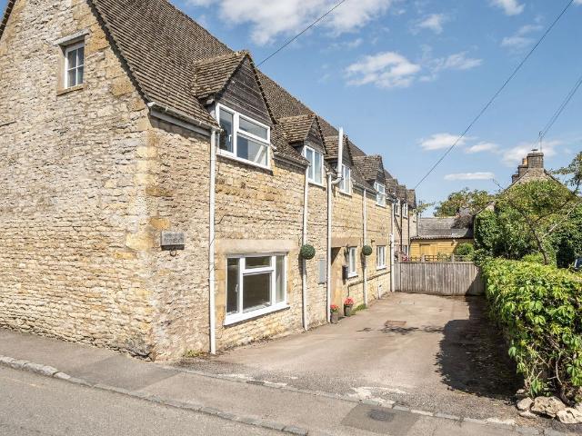 House for rent in Fossebridge, Gloucestershire