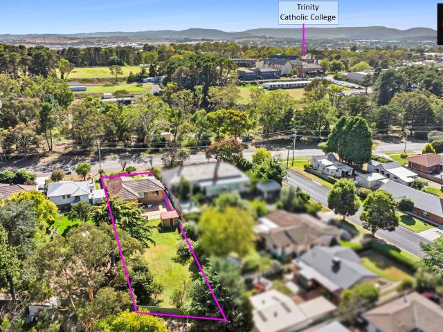 House for sale in Brisbane Grove, New South Wales