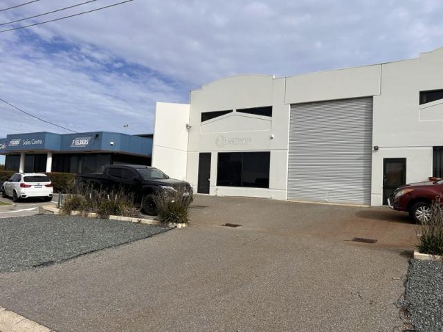Warehouse for rent in O'connor, Western Australia